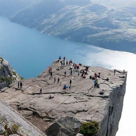 Verkshotell Guesthouse Jørpeland Exteriör bild